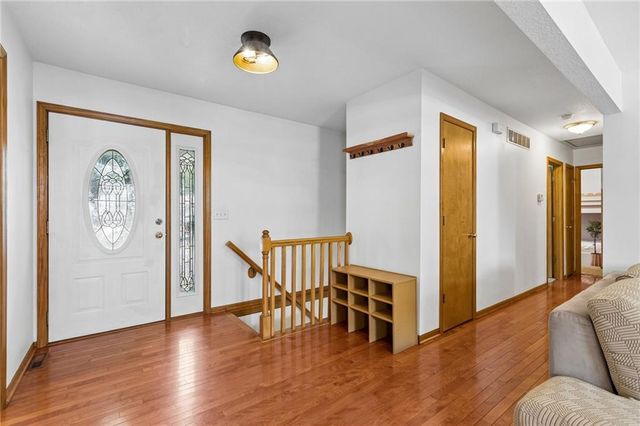 109 NW 101st Place, Kansas City, MO 64155