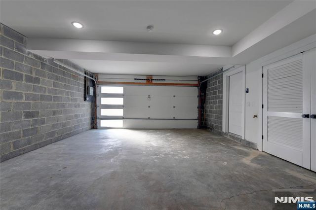2 Cleveland 2, Belleville, NJ 07109
