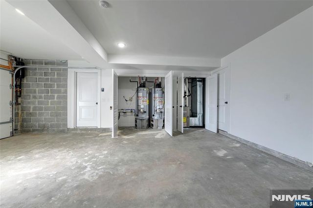 2 Cleveland 2, Belleville, NJ 07109