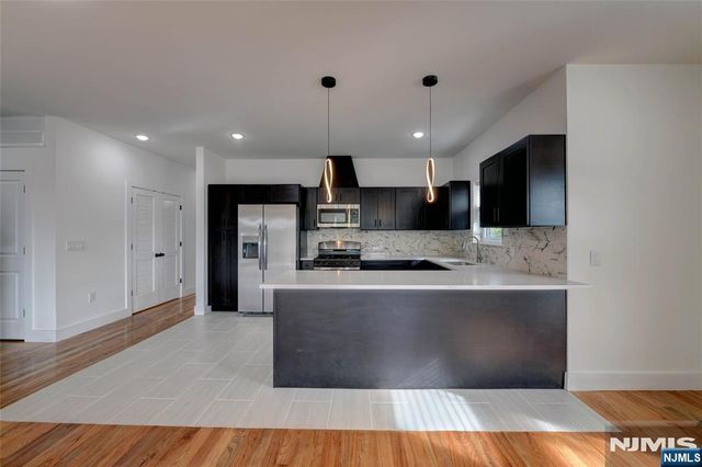 2 Cleveland 2, Belleville, NJ 07109