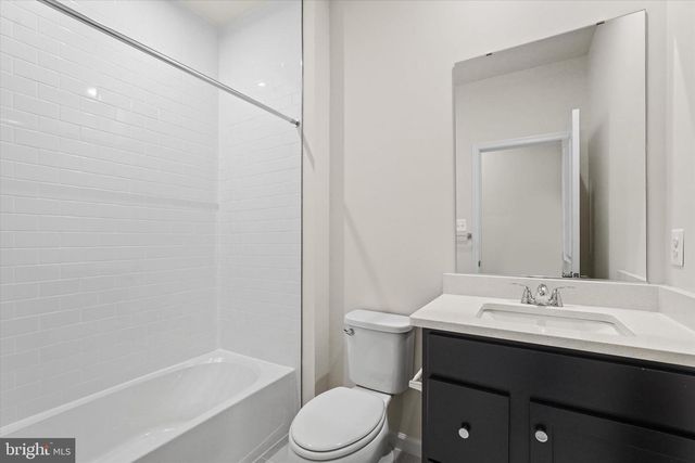 6056 BEAKE ST, Hyattsville, MD 20782