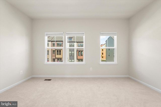 6056 BEAKE ST, Hyattsville, MD 20782