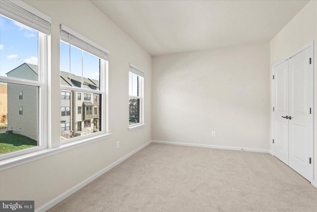 6056 BEAKE ST, Hyattsville, MD 20782