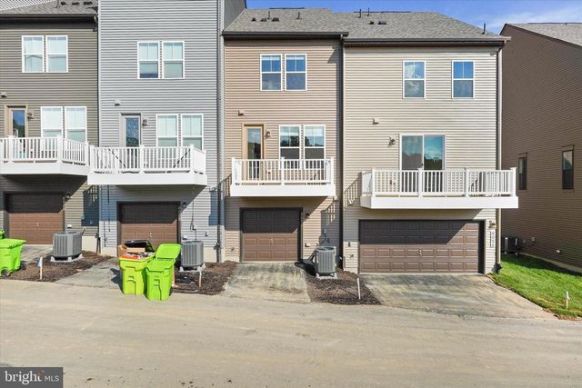 6056 BEAKE ST, Hyattsville, MD 20782