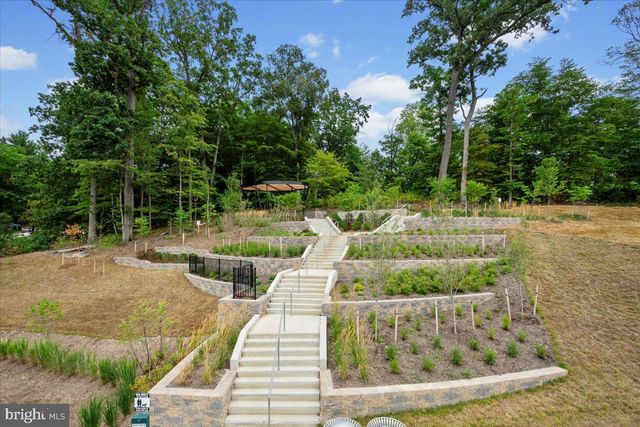 6056 BEAKE ST, Hyattsville, MD 20782