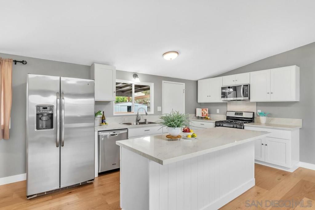 Image 1 of property listing at 536 Rogue Rd, El Cajon, CA 92020