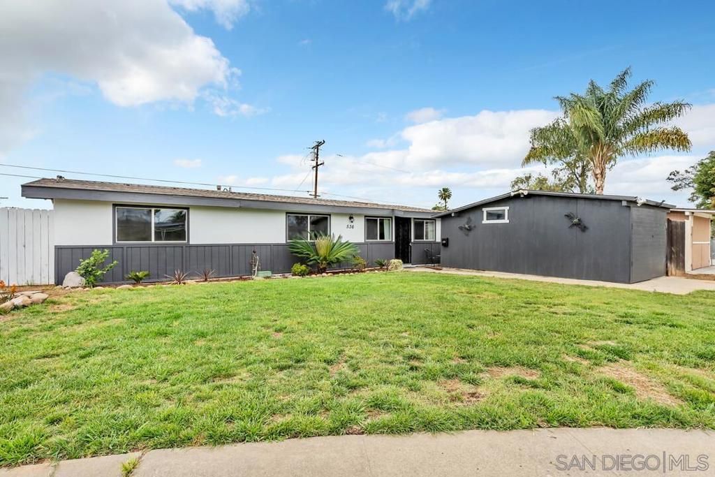 Image 2 of property listing at 536 Rogue Rd, El Cajon, CA 92020