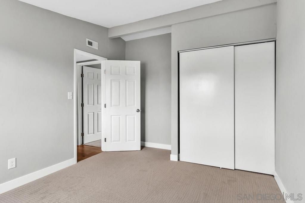 Image 20 of property listing at 536 Rogue Rd, El Cajon, CA 92020