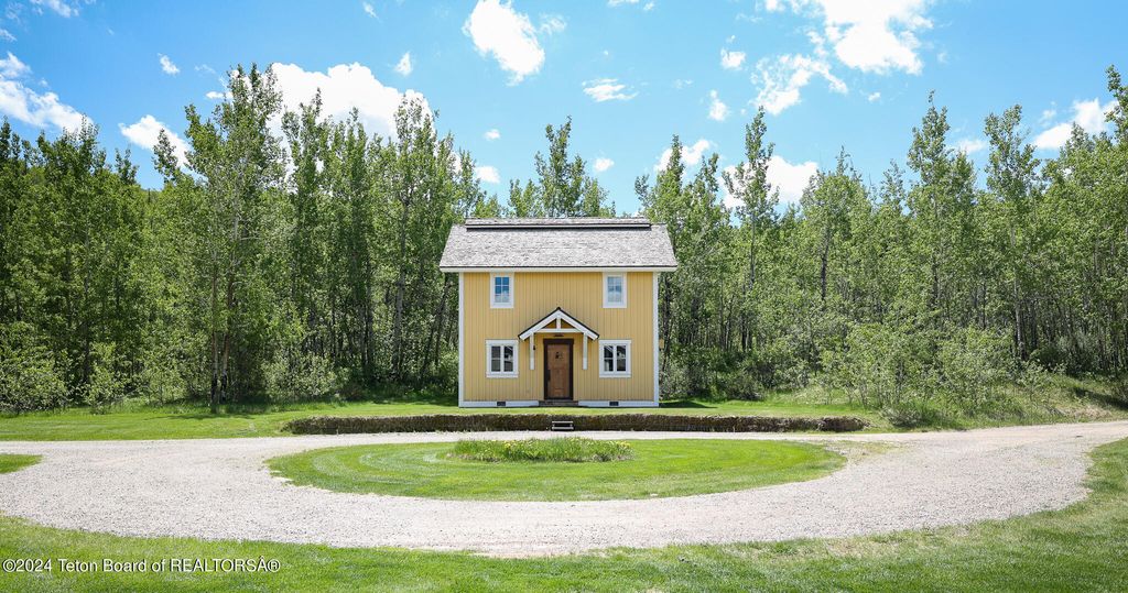 255 E LUCAS RIVA RIDGE Road, Jackson, WY 83001 photo 26