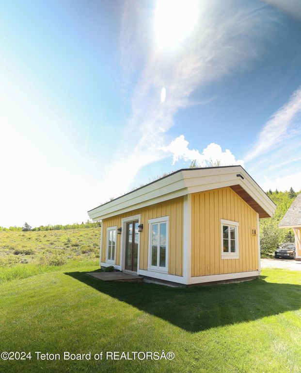 255 E LUCAS RIVA RIDGE Road, Jackson, WY 83001 photo 31