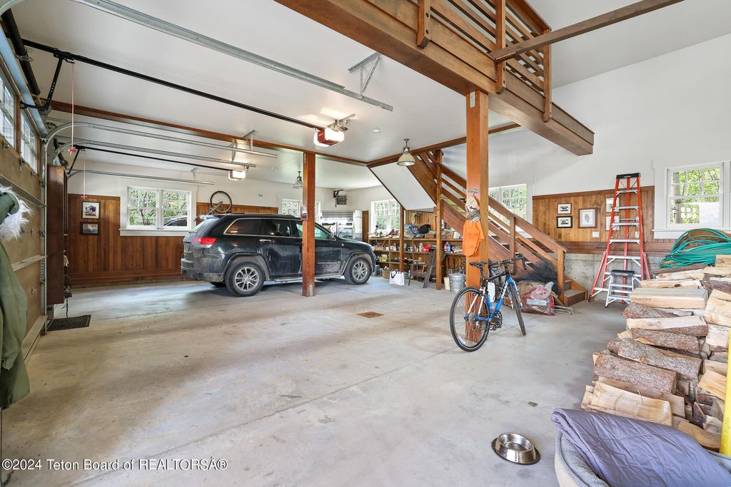 255 E LUCAS RIVA RIDGE Road, Jackson, WY 83001 photo 33