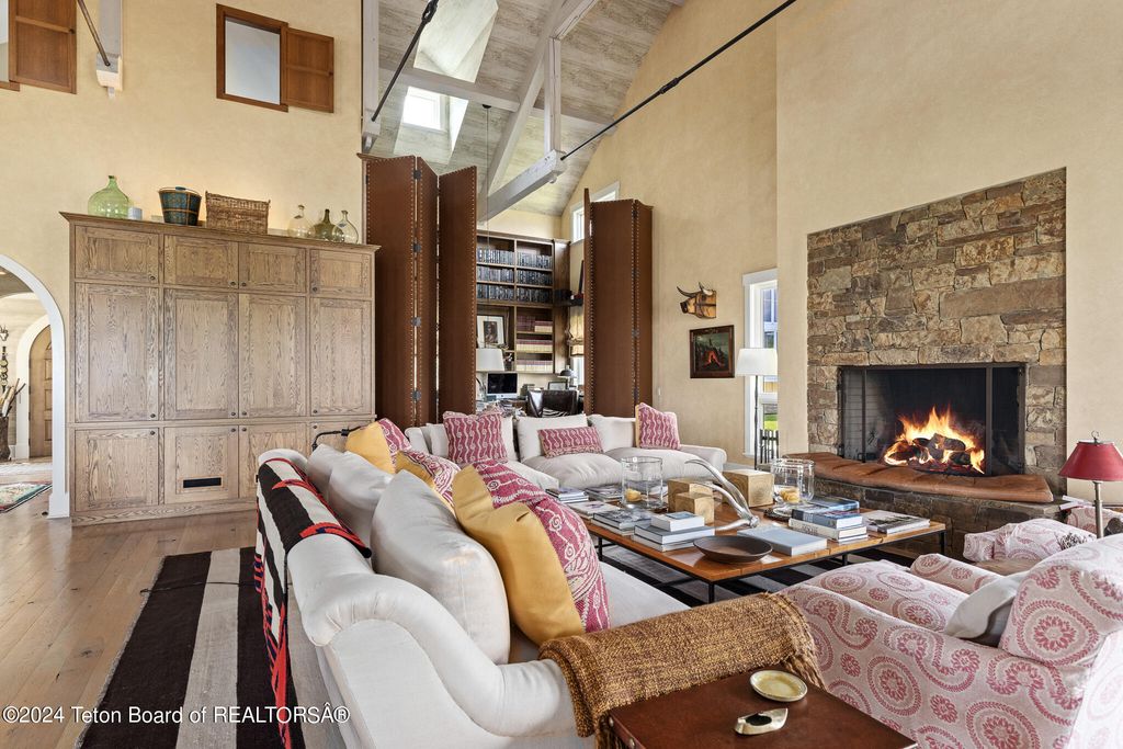 255 E LUCAS RIVA RIDGE Road, Jackson, WY 83001 photo 9