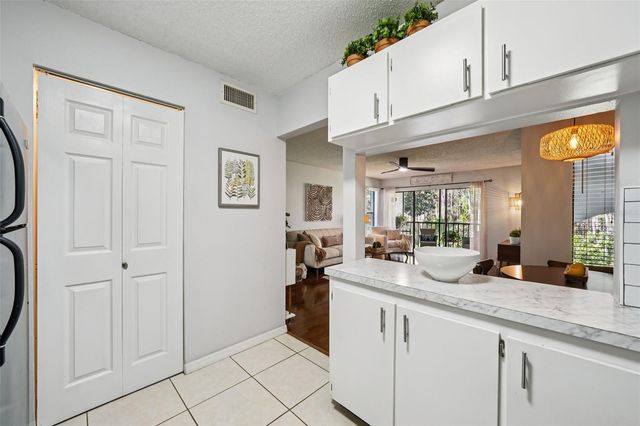 1290 PINE RIDGE E F2, Tarpon Springs, FL 34688