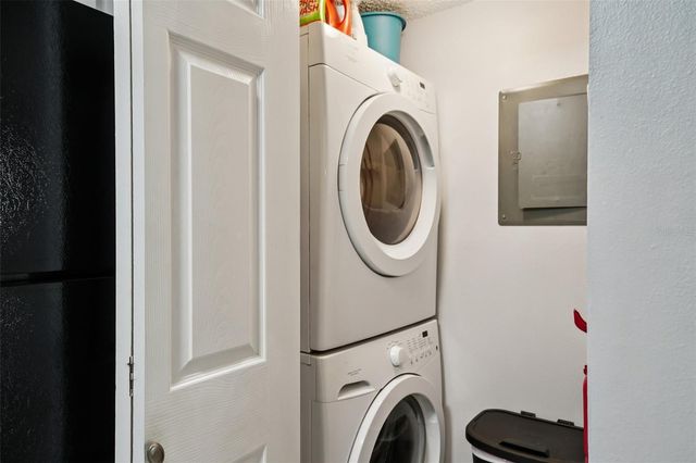 1290 PINE RIDGE E F2, Tarpon Springs, FL 34688