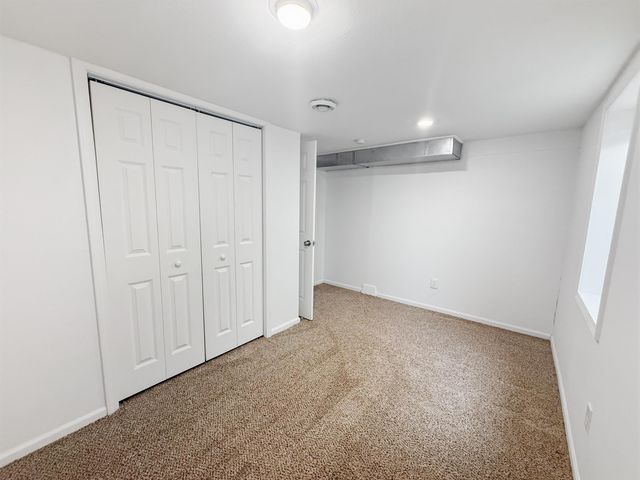 1205 7TH Ave NW, Minot, ND 58703