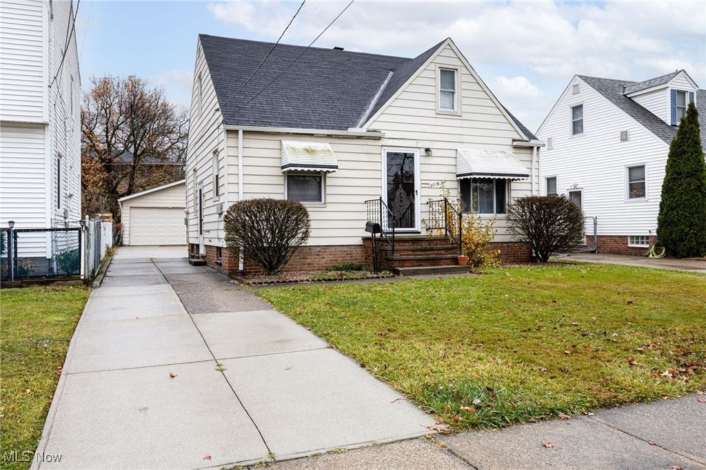 3019 Liggett Drive, Parma, OH 44134