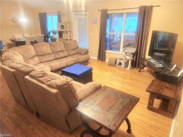 3601 NE 21st PL, Cape Coral, FL 33909