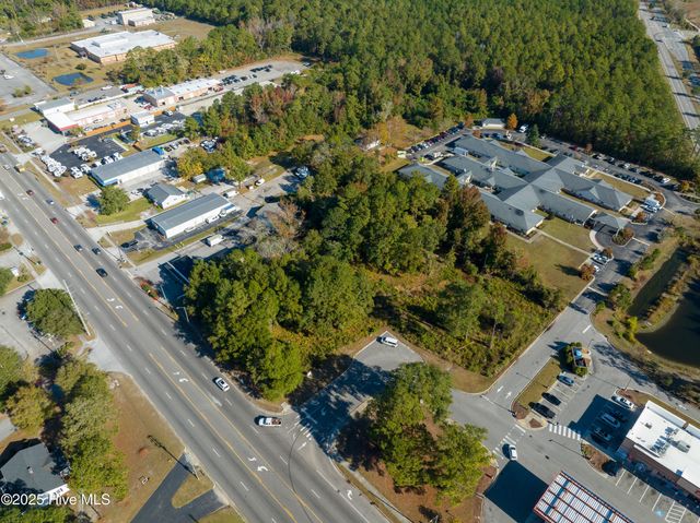 3729 Carolina Beach Road, Wilmington, NC 28412