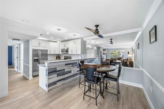 3227 BENEVA ROAD 201, Sarasota, FL 34232