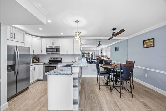 3227 BENEVA ROAD 201, Sarasota, FL 34232