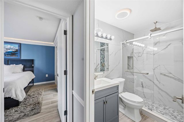 3227 BENEVA ROAD 201, Sarasota, FL 34232