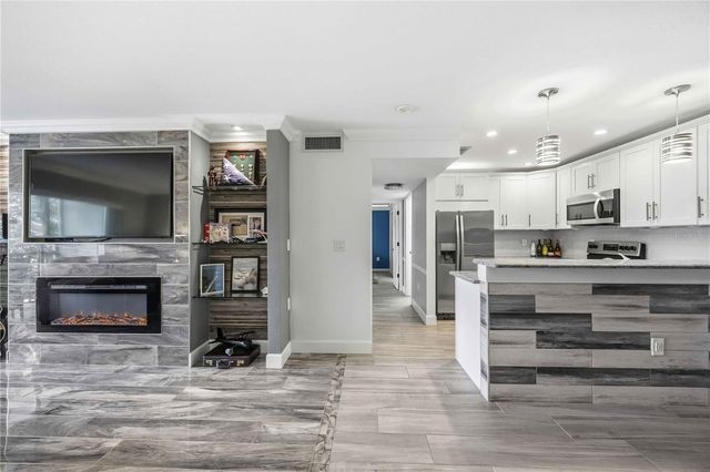 3227 BENEVA ROAD 201, Sarasota, FL 34232