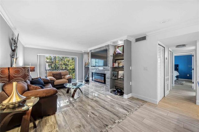 3227 BENEVA ROAD 201, Sarasota, FL 34232