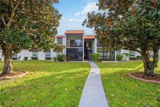 3227 BENEVA ROAD 201, Sarasota, FL 34232