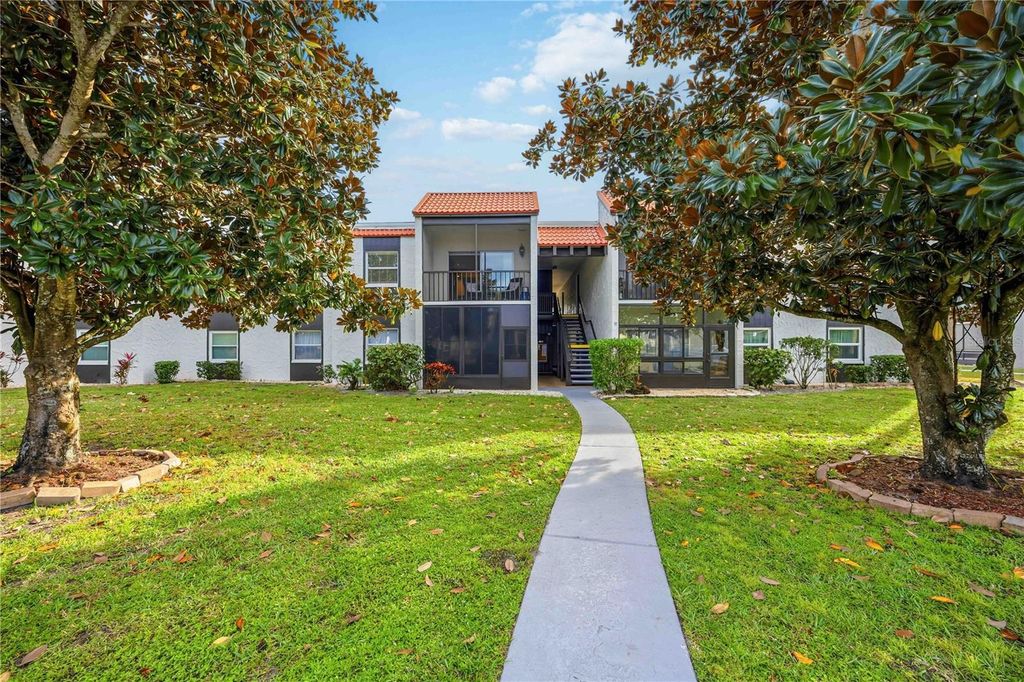 3227 BENEVA ROAD 201, Sarasota, FL 34232