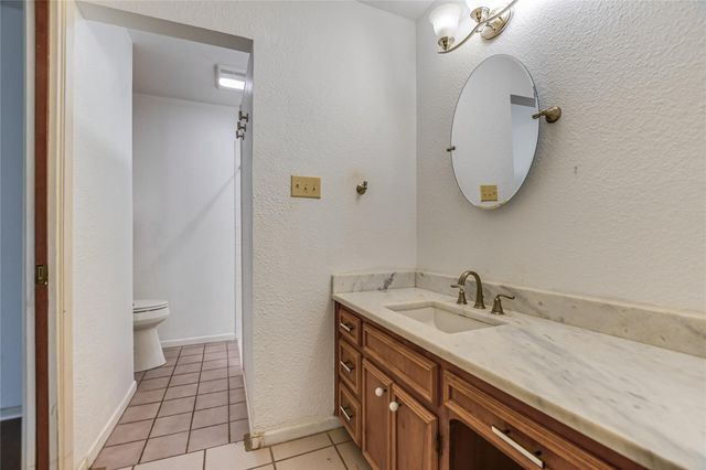 204 Blue Ground, Horseshoe Bay, TX 78657