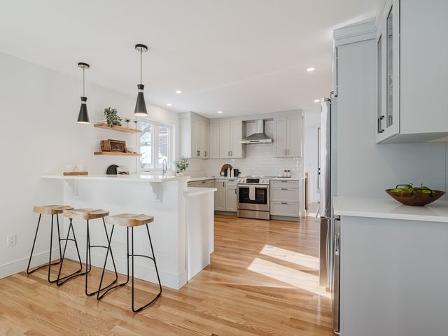 75 Foster Rd. 1, Belmont, MA 02478