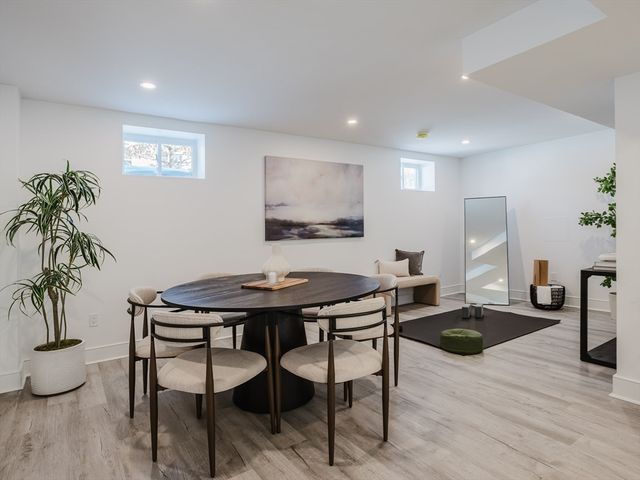 75 Foster Rd. 1, Belmont, MA 02478