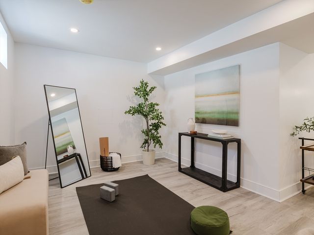 75 Foster Rd. 1, Belmont, MA 02478