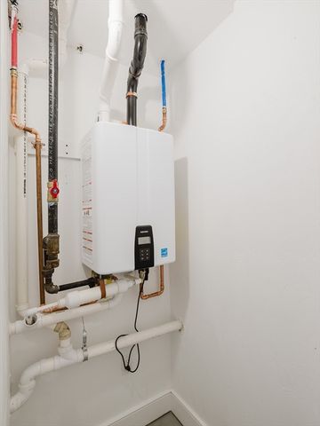 75 Foster Rd. 1, Belmont, MA 02478