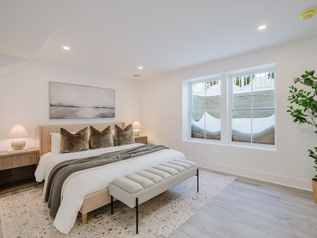 75 Foster Rd. 1, Belmont, MA 02478