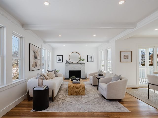 75 Foster Rd. 1, Belmont, MA 02478