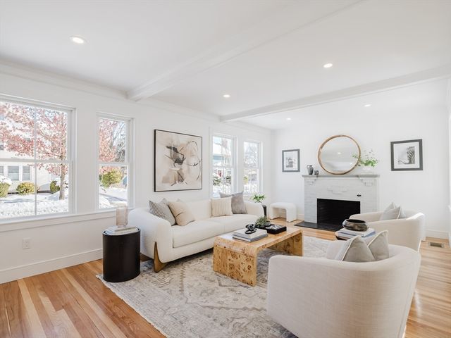 75 Foster Rd. 1, Belmont, MA 02478