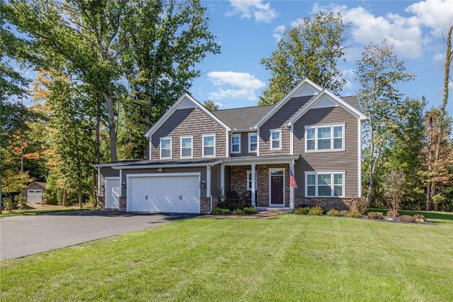 248 Hillbridge Drive, Greece, NY 14612