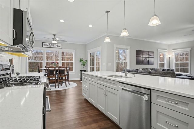 248 Hillbridge Drive, Greece, NY 14612