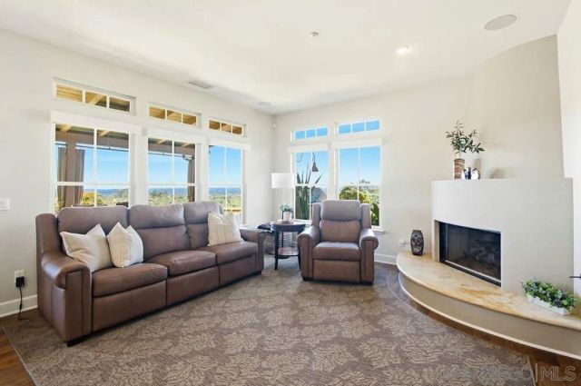 7970 Entrada De Luz E, San Diego, CA 92127