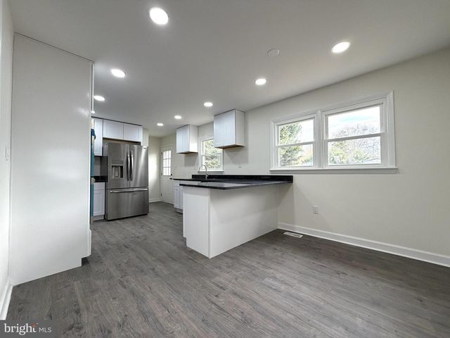 7629 HURON DR, Gainesville, VA 20155