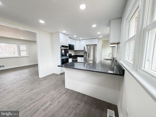 7629 HURON DR, Gainesville, VA 20155