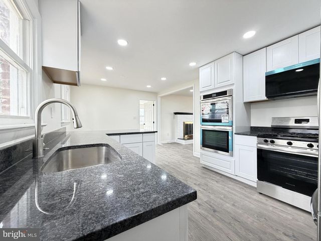 7629 HURON DR, Gainesville, VA 20155