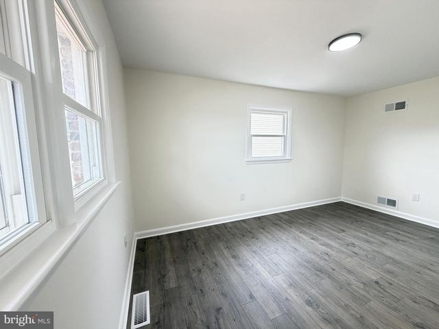 7629 HURON DR, Gainesville, VA 20155