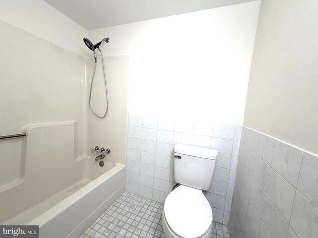 7629 HURON DR, Gainesville, VA 20155