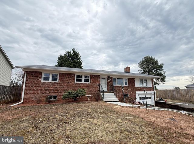 7629 HURON DR, Gainesville, VA 20155
