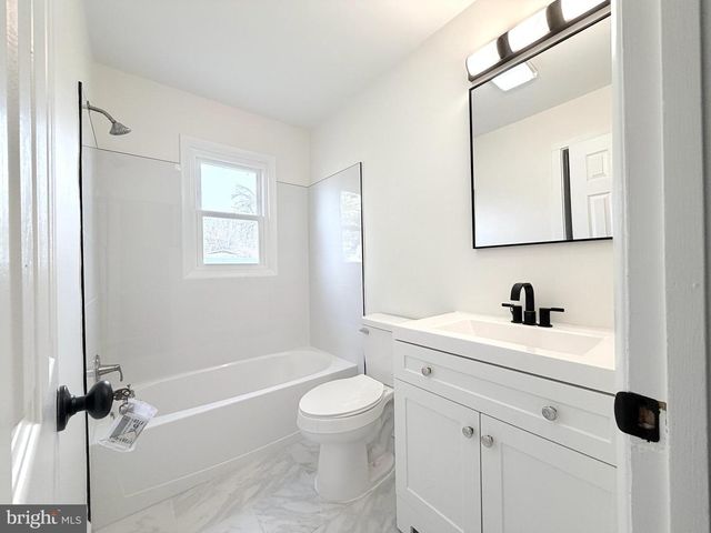 7629 HURON DR, Gainesville, VA 20155