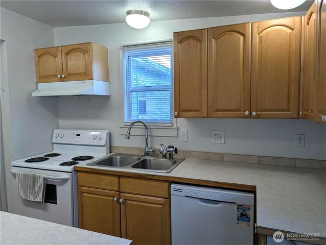 3420 26th Avenue NE, Olympia, WA 98506