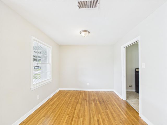 825 Grove Street, Deer Park, TX 77536