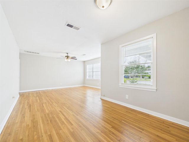 825 Grove Street, Deer Park, TX 77536